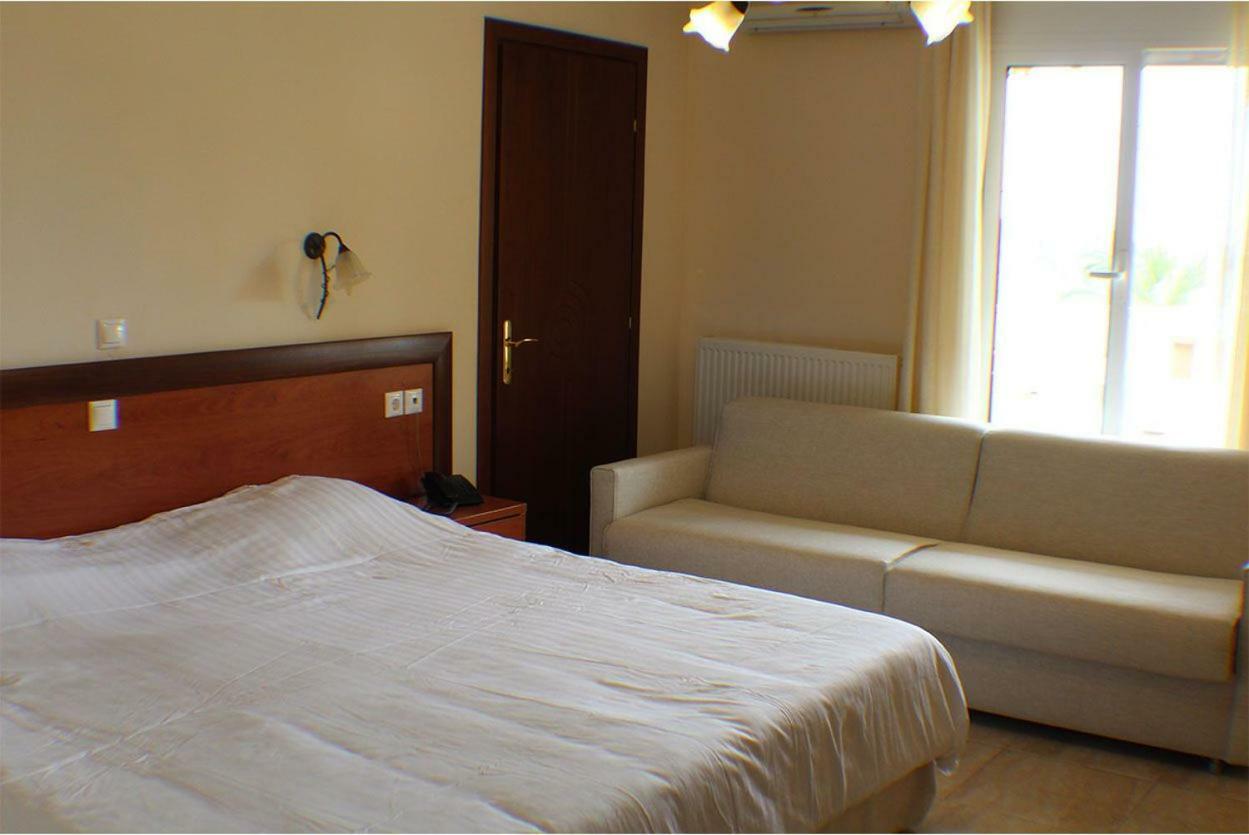 Kelyfos Hotel نيوس مارماراس المظهر الخارجي الصورة